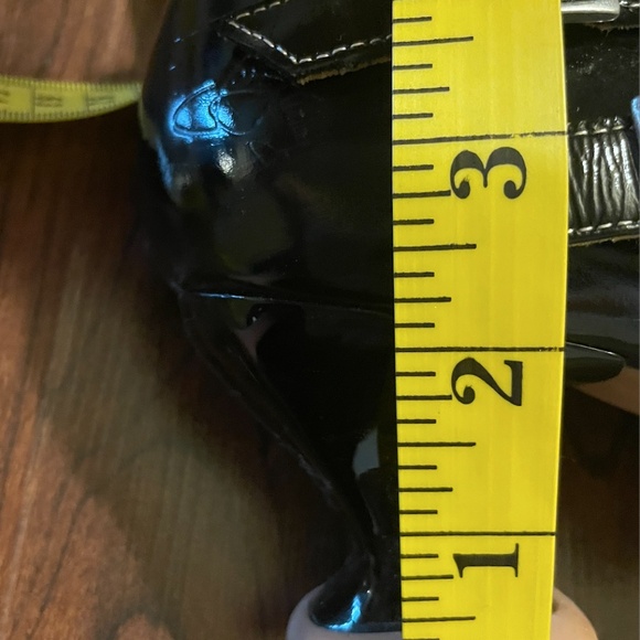 Elegant Black, Patent Leather Fluevog Heels - Picture 14 of 16